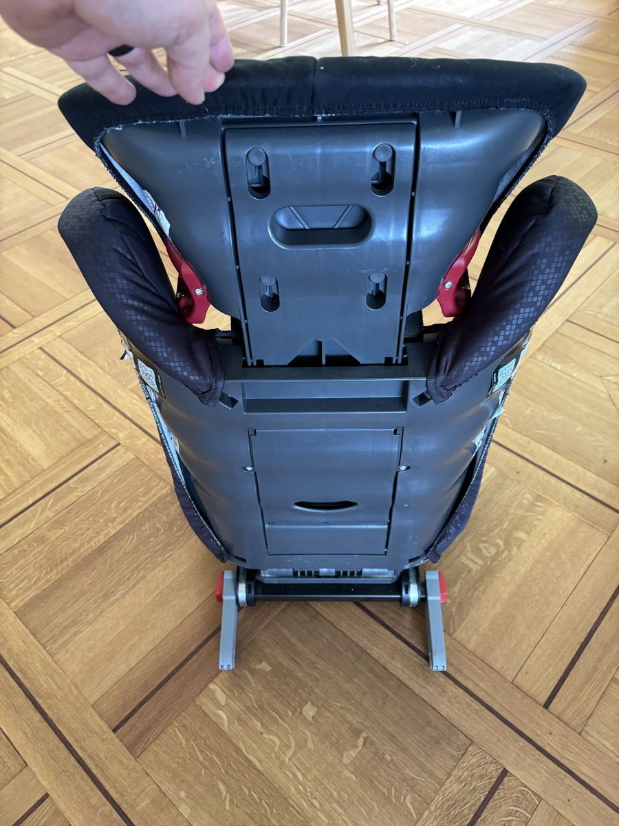Britax Römer Auto-Kindersitze: Römer Kindersitz Kidfix – Gebraucht aus Ennetbaden von Section_H 3