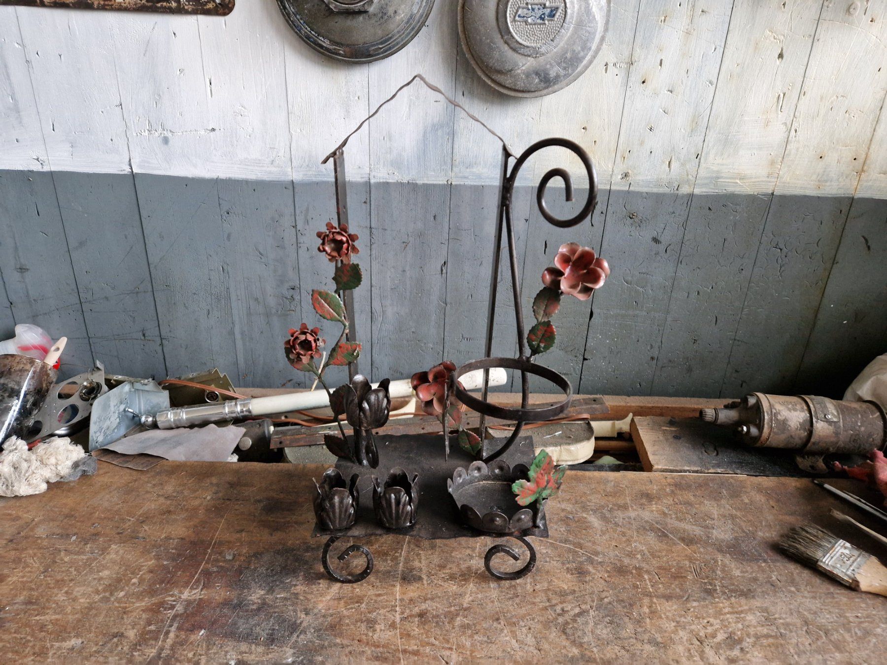 Portacandele: Antico candelabro in ferro – Usato da sementina venduto da patrol01 1
