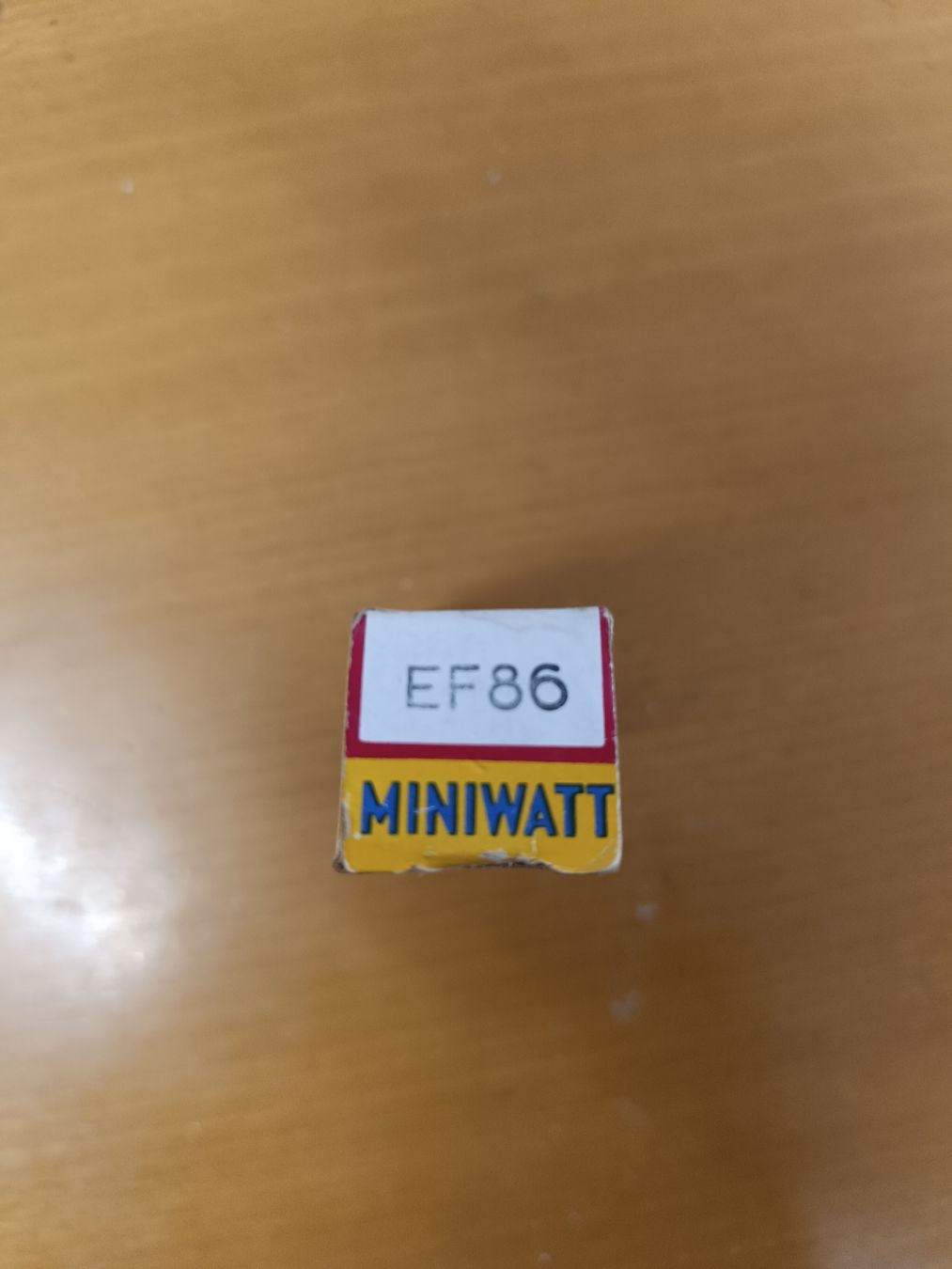 Philips Radio: Tube Miniwatt Philips EF86 – Nuovo e nell'imballaggio originale da Cossonay-Ville venduto da Aryann34 1