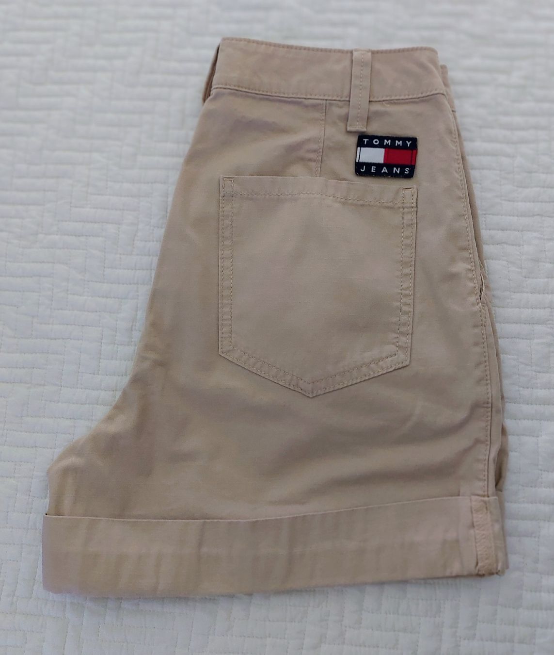 Tommy Hilfiger Jeans: Tomy Hilfiger Shorts – Nuovo (secondo la descrizione) da Zürich venduto da Martinlaehner