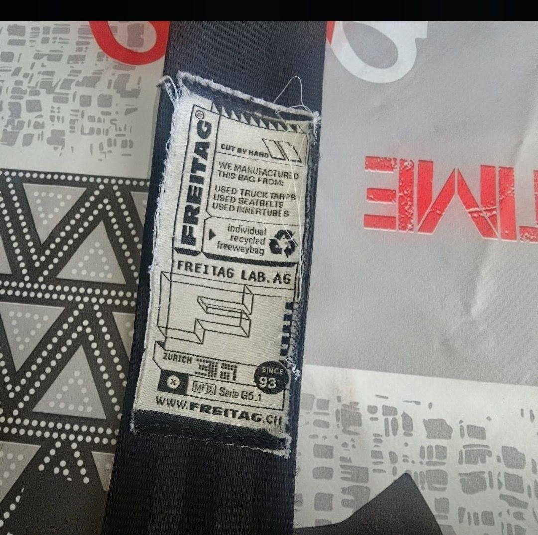 Freitag Altro in  Abbigliamento & Accessori: Borsa a tracolla Freitag VINTAGE – Usato da Mendrisio venduto da ibr_ckm6 1