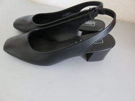 Schwarze Slingpumps von Easy Street - Grösse 39