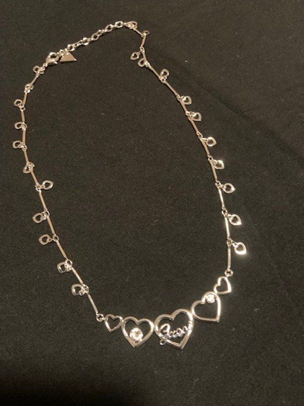 Guess Colliers: Modeschmuck GUESS – Neuf (Voir description) à Bern par Marcello017