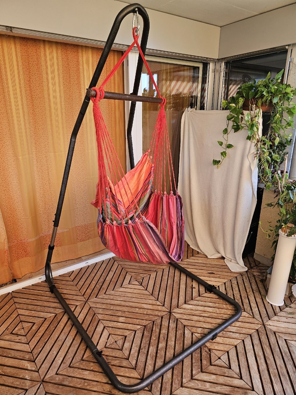 Sièges suspendus: Fauteuil suspendu hamac toile coton support métal – D'occasion à Gland par Vee_0 3