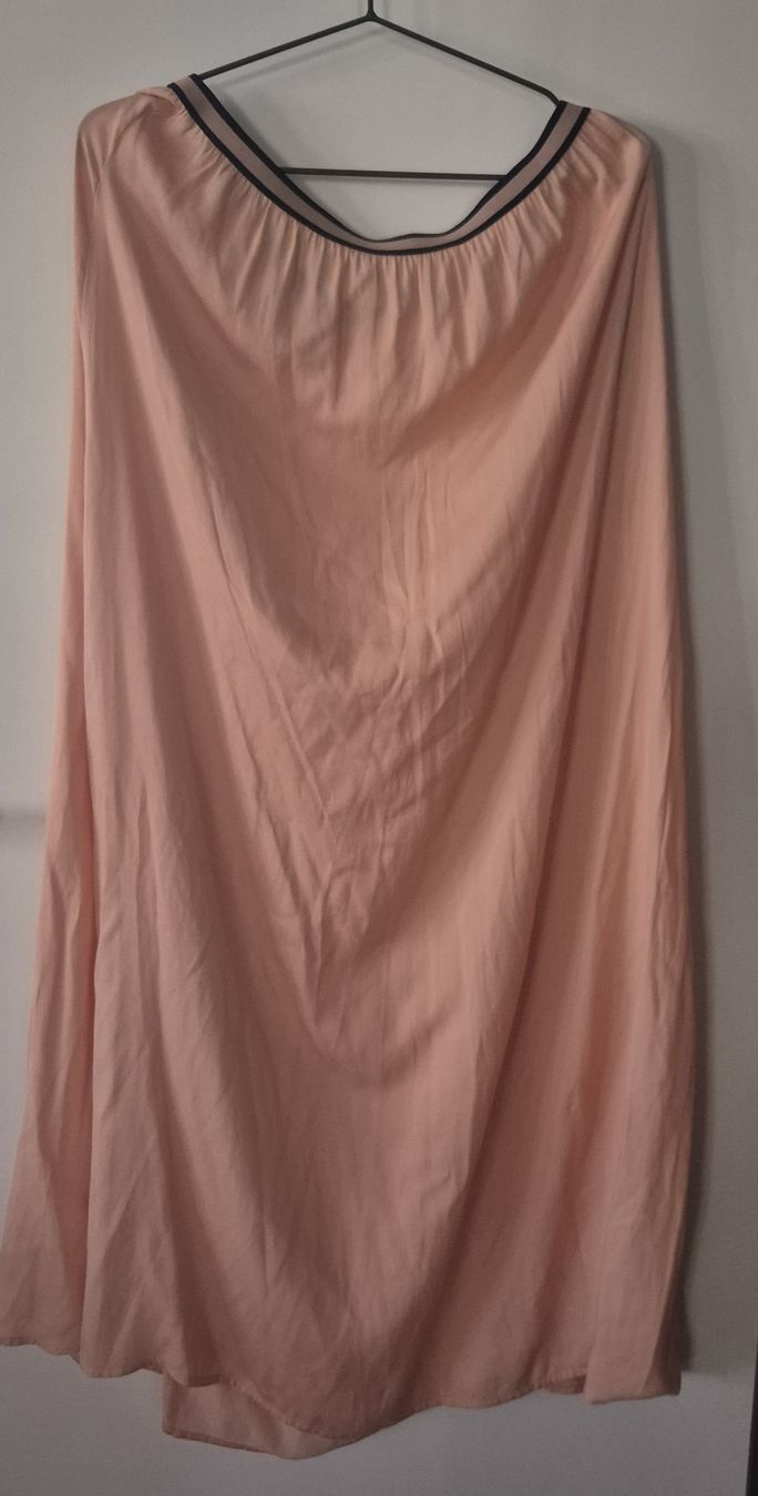 Zara Gonne: Zara Basic skirt size L  – Usato da Basel venduto da myr_m6b7 2