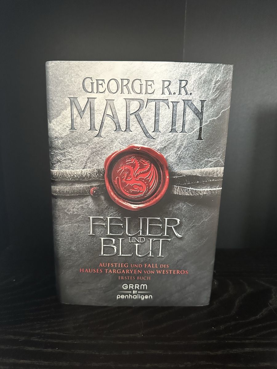 Livres: Feuer und Blut - Erstes Buch – D'occasion à Bülach par Nanuk123