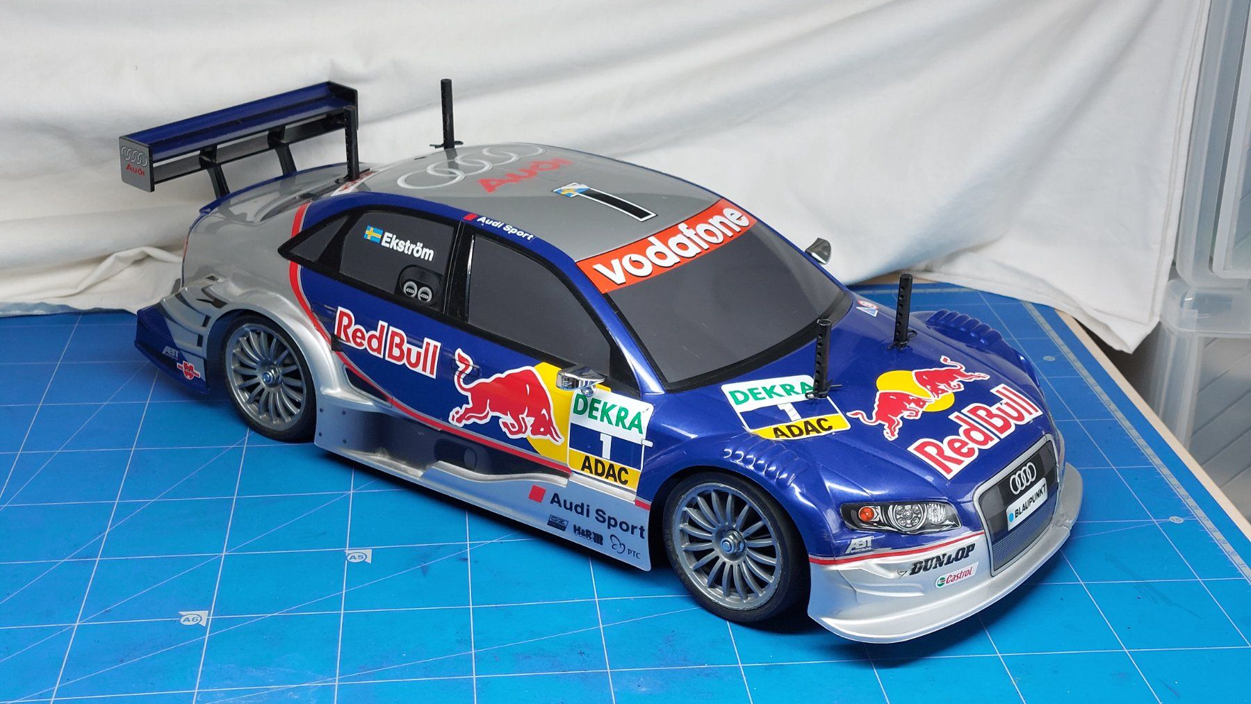 Tamiya RC - Audi A4 DTM 2005 (58355 / 2005) (Gebraucht) in Villars