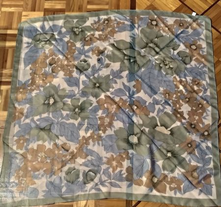 Foulard à fleurs/Blumenschal