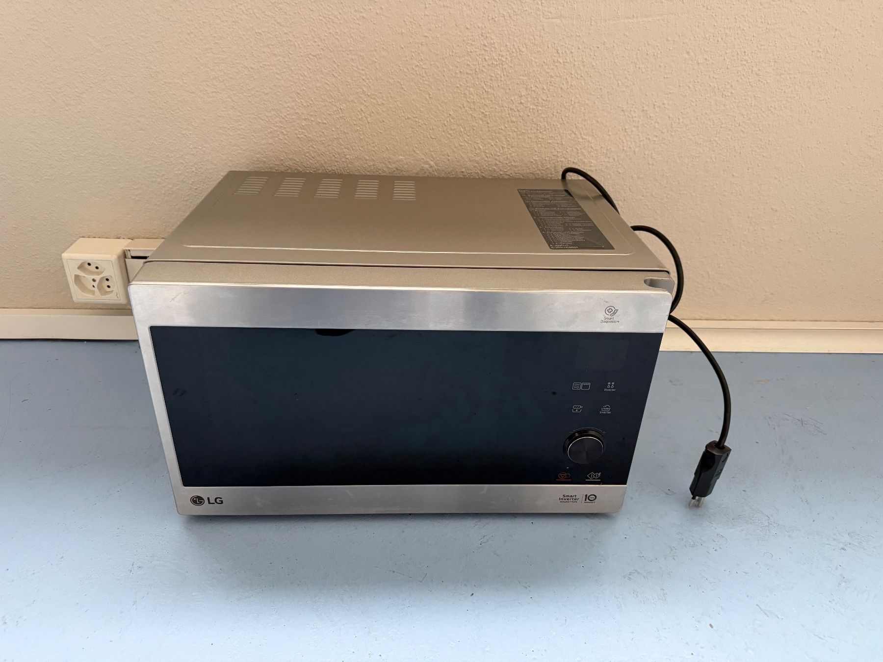 Backöfen: LG Mikrowelle – Gebraucht aus Zürich von mar_hs6l