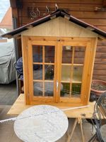 Gebrauchter, charmanter Hobbyschrank aus Holz, Top Zustand