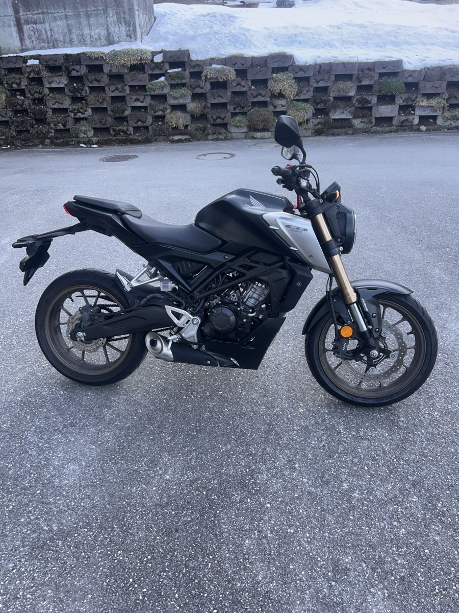 Honda Strada: Honda CB125R – Usato da Churwalden venduto da tim_6bfx 3
