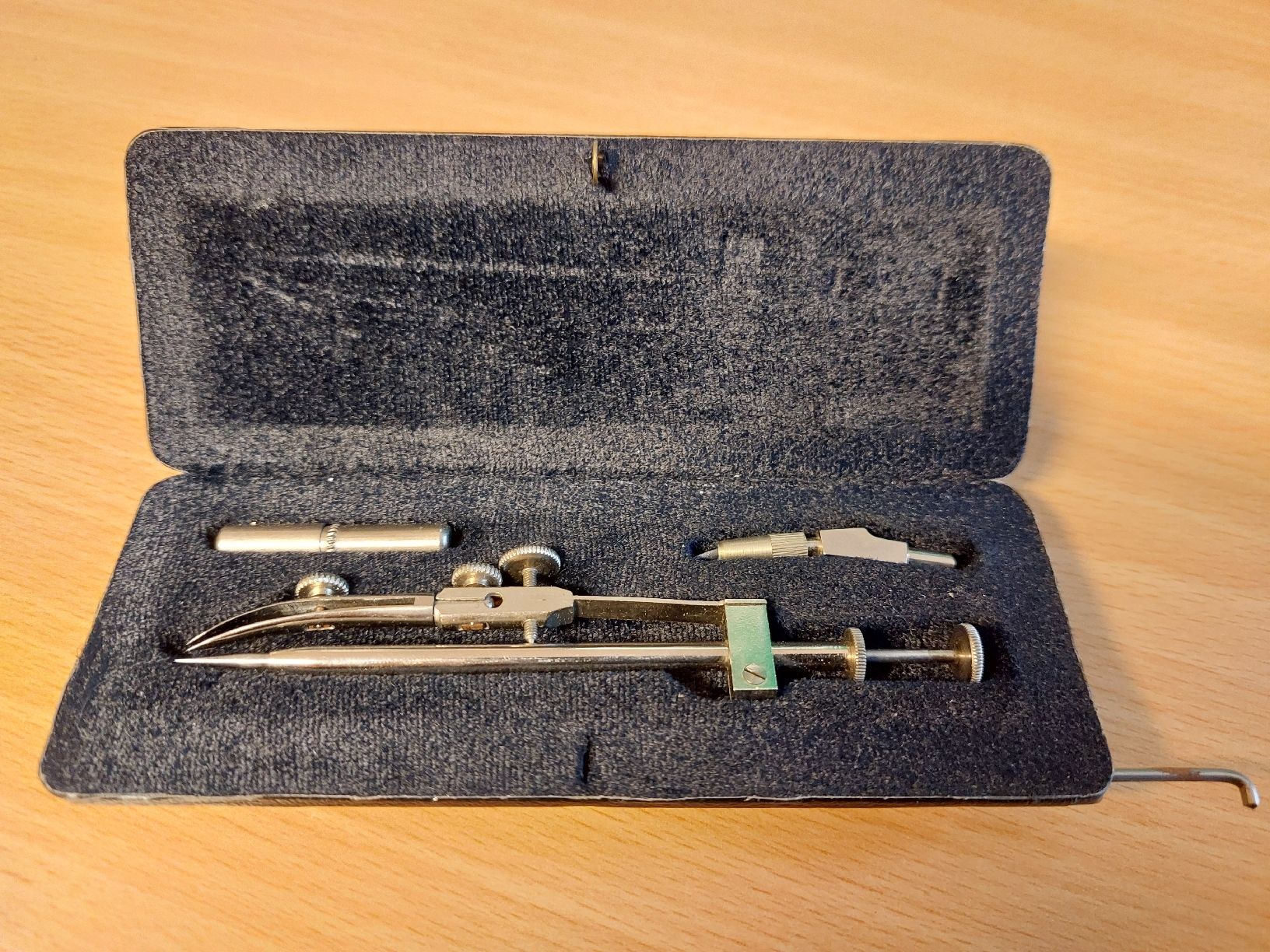 Compassi: Vintage Zirkel Set – Usato da Azmoos venduto da wiesenduenger