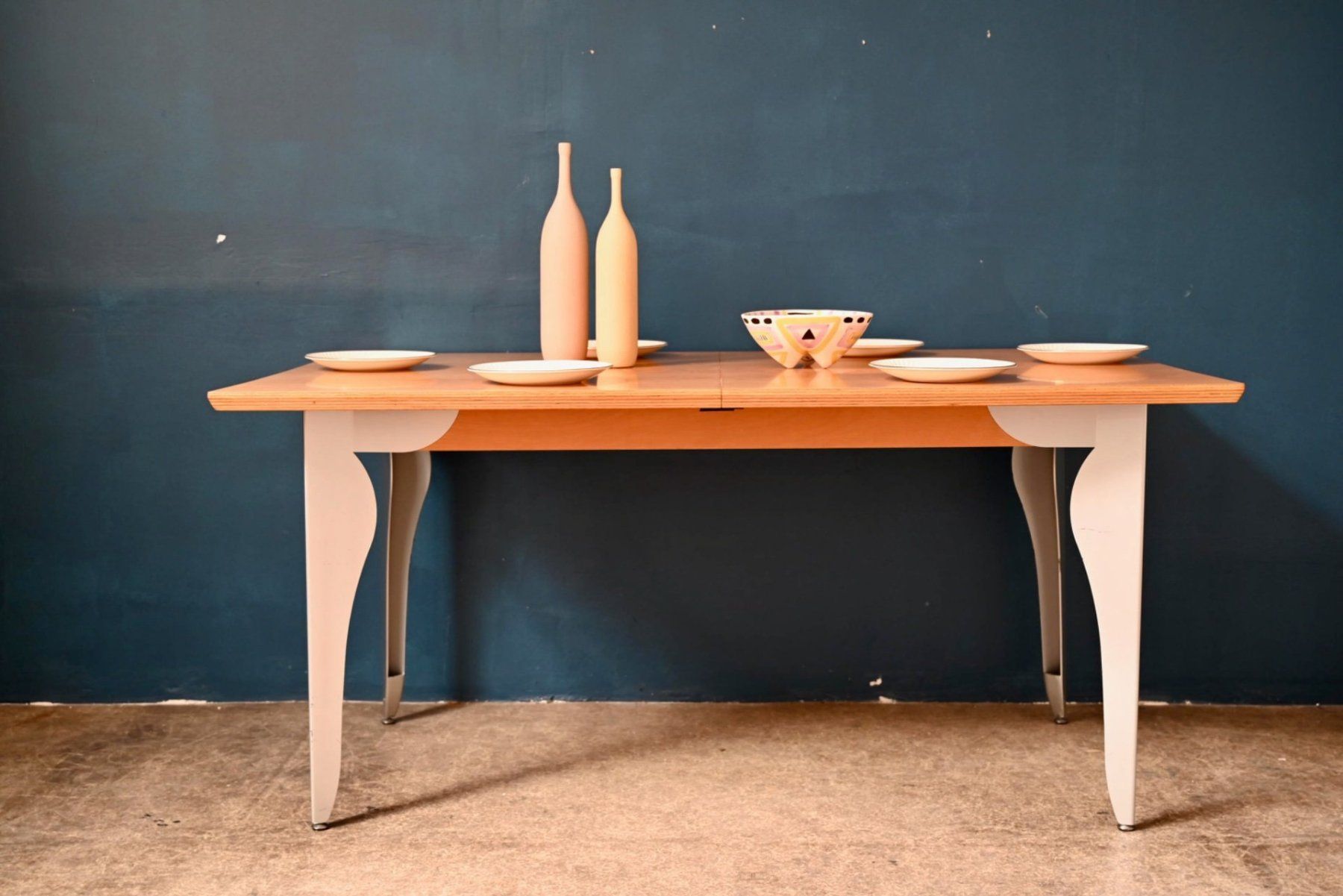 Tables: Table extensible Design 90s bois et acier – D'occasion à COLMAR par Sophiebellelurette