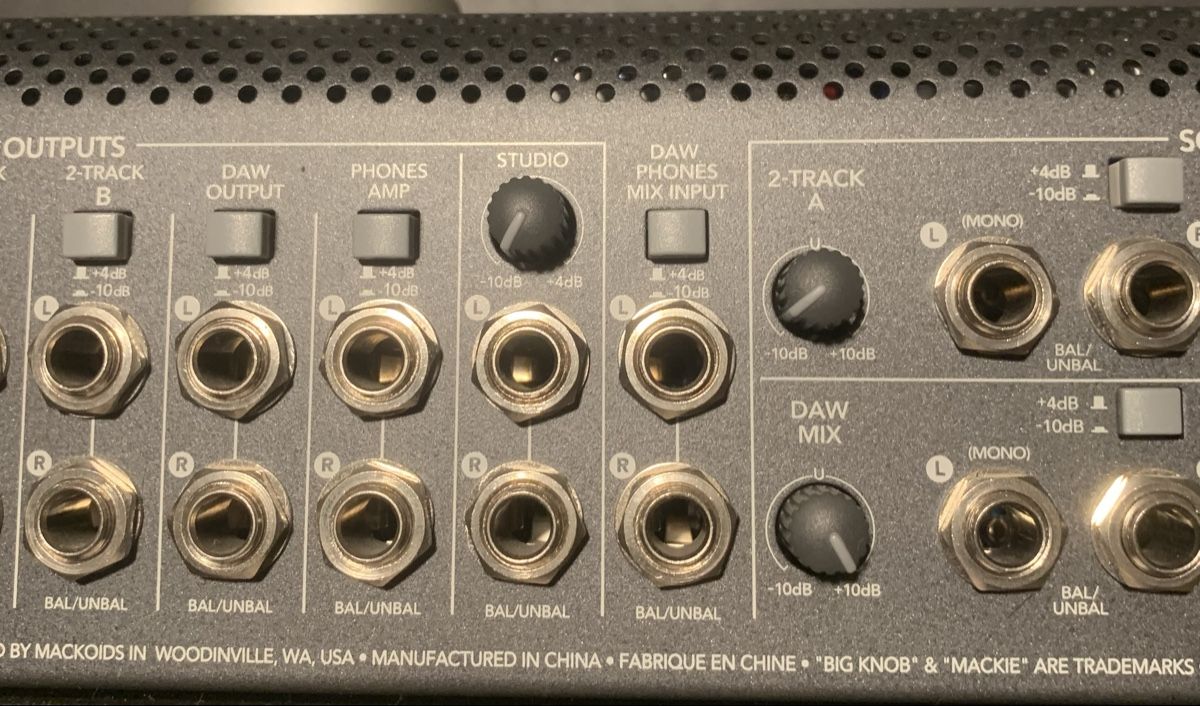Mackie Console di mixaggio: Mackie Big Knob Studio Command System - Top Zustand! – Nuovo (secondo la descrizione) da Nussbaumen AG venduto da tob_j6yw 5
