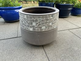 Blumentopf Mosaik grau mit Spiegelstücken 36 cm Durchmesser