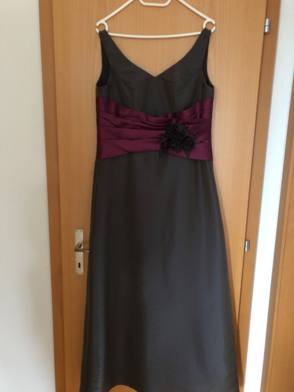 Vestiti: Festkleid – Usato da Deitingen venduto da Fabiandeitingen