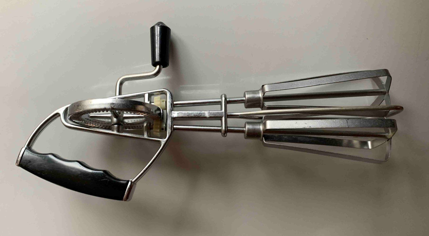 Elettrodomestici da cucina: Alter Handmixer Handruehrgeraet Schneebesen – Usato da Goldau venduto da Balkonia09 3