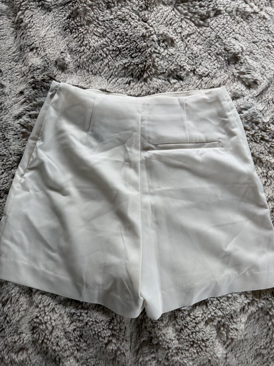 H&M Gonne: Skort H&M weiss  – Nuovo (secondo la descrizione) da Freienbach venduto da dan_9rjy 1