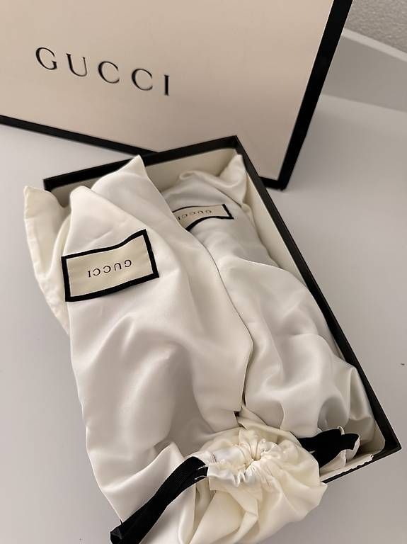 Gucci Scarpe da donna: GUCCI ACE GG SUPREME BEES - SNEAKERS – Usato da Wetzikon ZH venduto da Em_Sa 3
