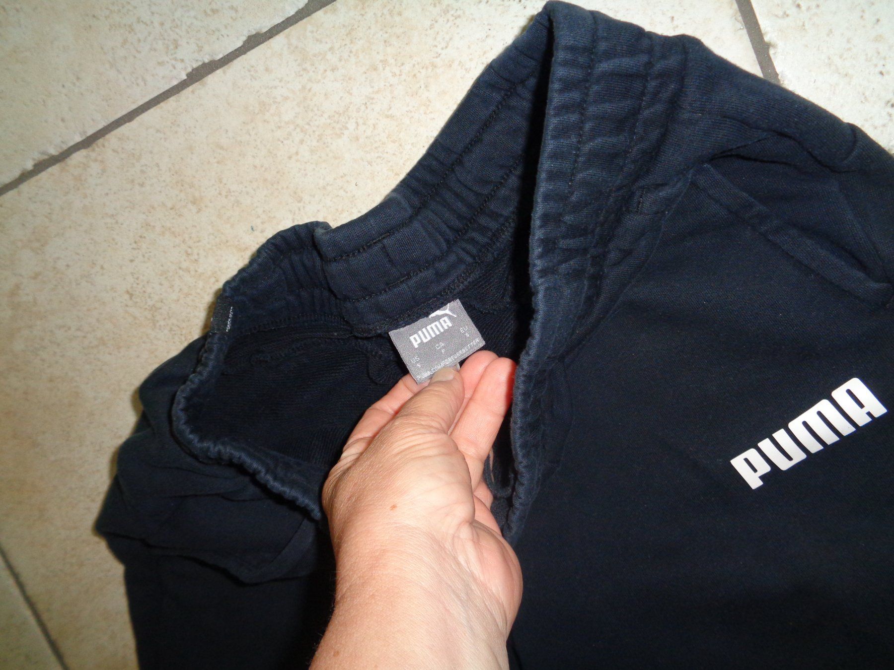 Puma Pantaloni: Shorts  Puma  Grösse S – Usato da Kreuzlingen venduto da Robi-2003 1