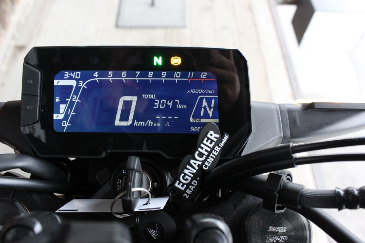 Strada: Honda CB125R – Usato da Egnach venduto da Egnacher-2Rad-Center 4