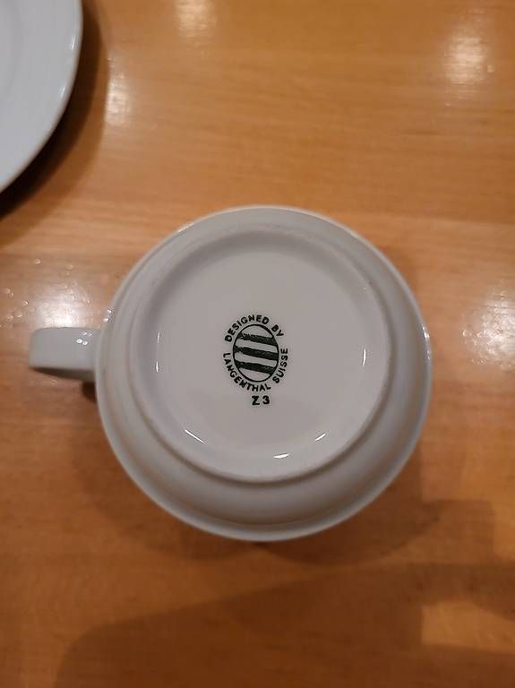 Set di piatti: Langenthal Kaffeegeschirr – Usato da Wil SG venduto da sus_959d 2
