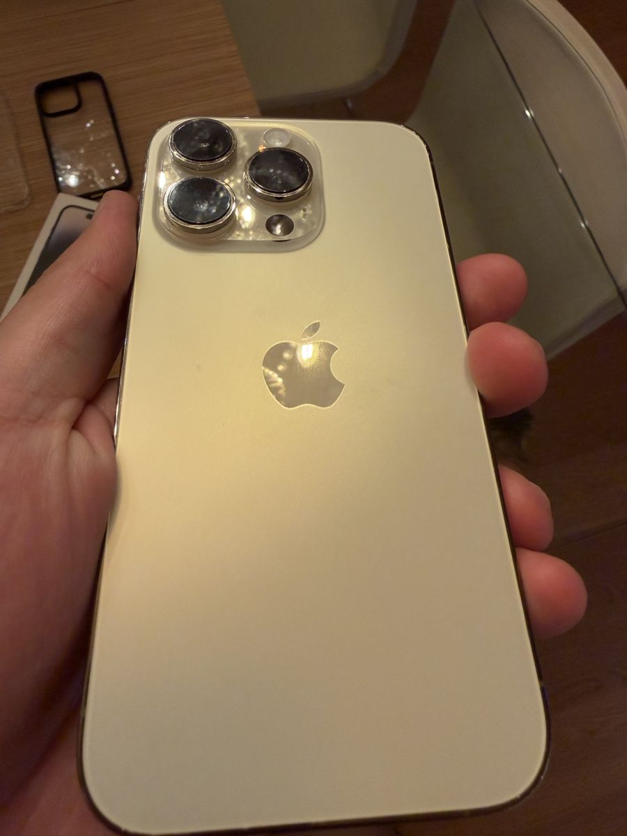 Apple Telefoni cellulari / Smartphones: iPhone 14 Pro – Usato da Zürich venduto da Yoni_to 2