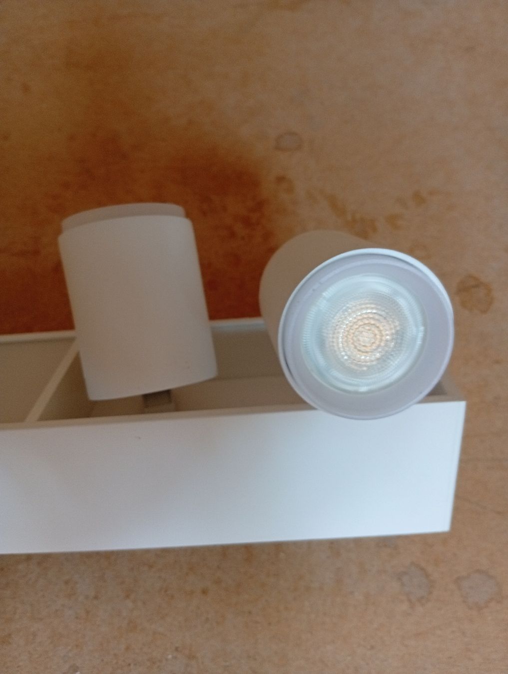 Philips Lustres & lampes de plafonds: Philipp Hue Spot Decken Leuchte – Neuf (Voir description) à Kreuzlingen par matze011 3