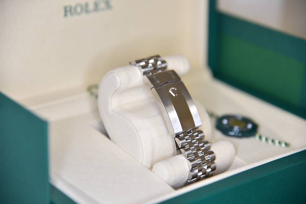 Rolex Orologi: Rolex Sky Dweller Grün – Nuovo e nell'imballaggio originale da Sachseln venduto da dom_8hhb 2