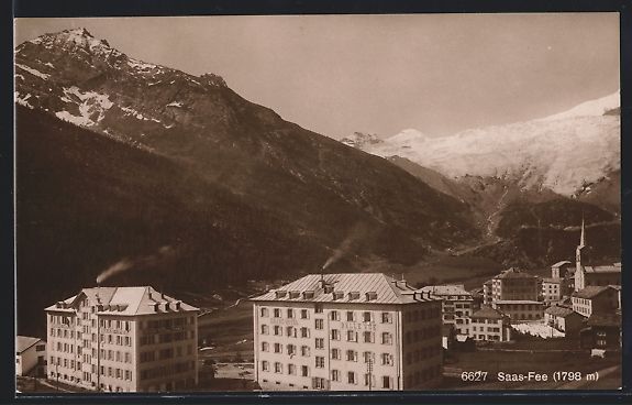 Cartoline postali: AK Saas-Fee, Ortspartie mit Kirche – Usato da Berlin venduto da bartko-reher