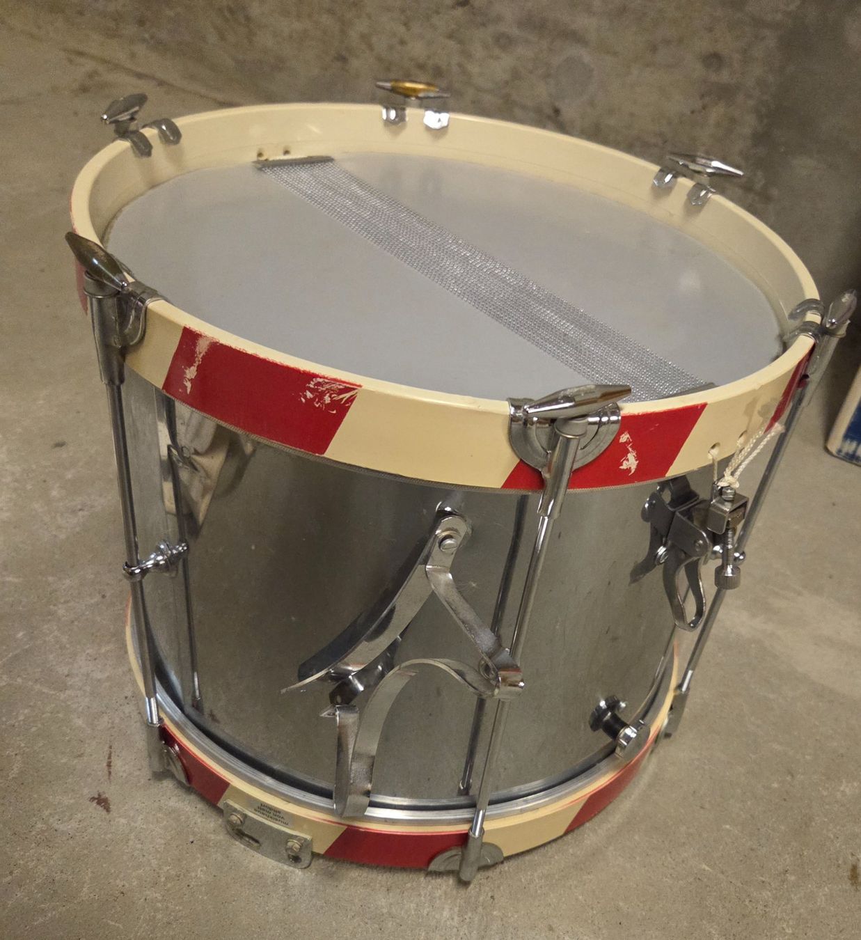 Instruments de musique: 2 alte Marschtrommeln – D'occasion à Allschwil par Adill 2