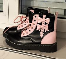 Süsse schwarze Boots mit rosa Details, Grösse 40, ungetragen