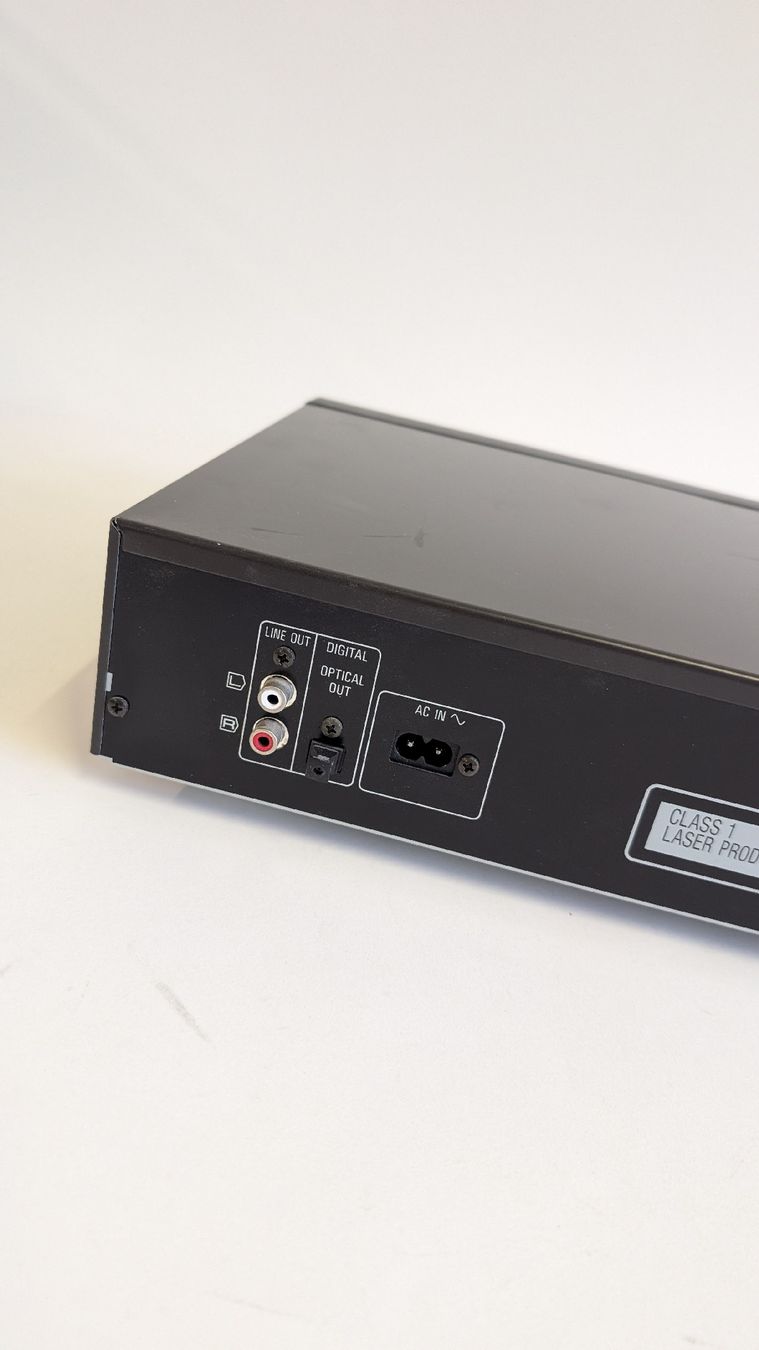 Technics Audio- & Mediensysteme: Technics Compact Disc Player SL-PG390 – Gebraucht aus Olten von Sandro-W 2