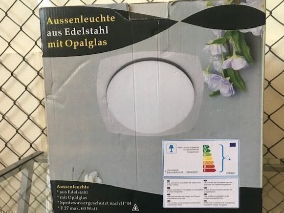 Lampes: Aussenleuchte aus Edelstahl mit Opalglas – Neuf avec emballage d'origine à Münchwilen TG par BBJO 1