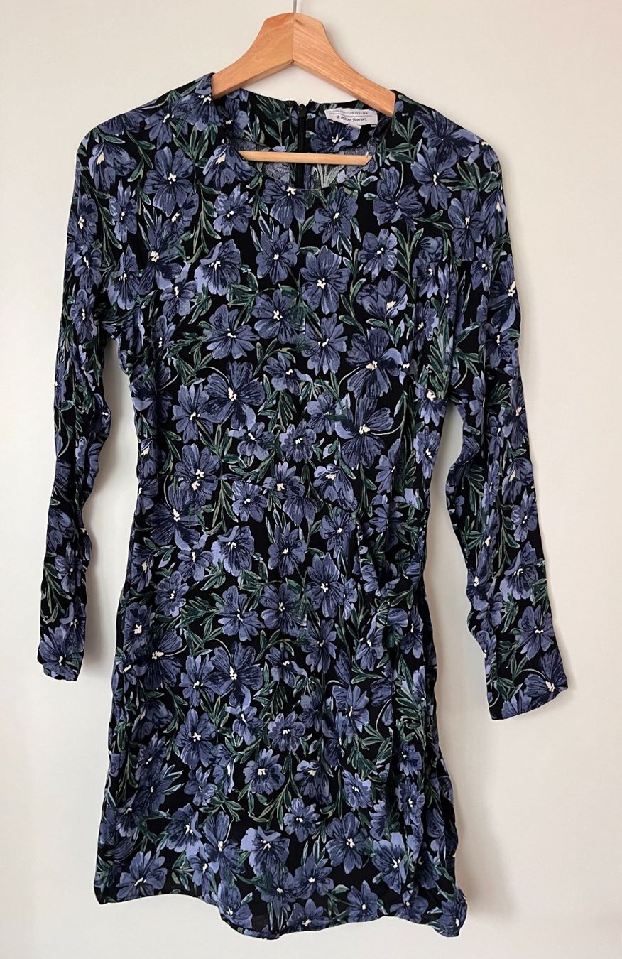 Other Stories Kleider: Viskose Blau Schwarz Freizeitkleid Größe 38 – Gebraucht aus Glattpark(Opfikon) von pau_w672