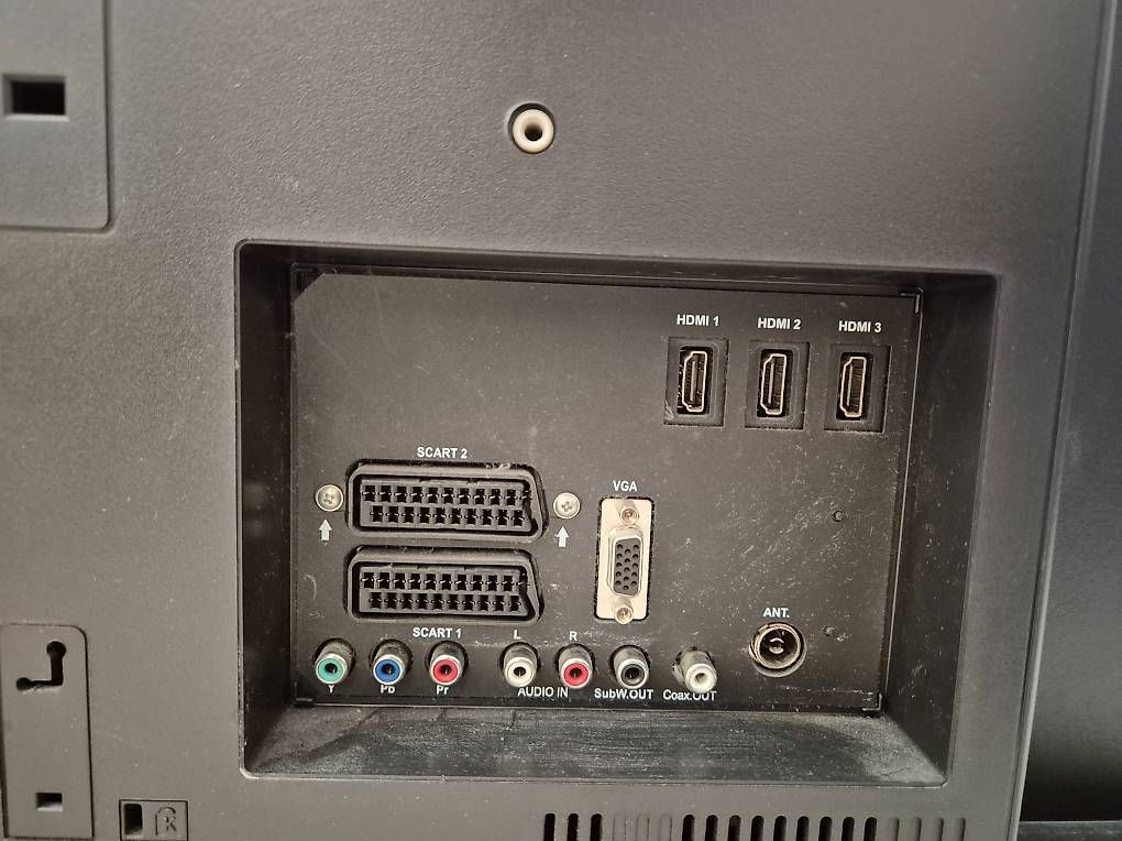 Fernseher: Fernseher – Gebraucht aus Fläsch von ray_5w26 2