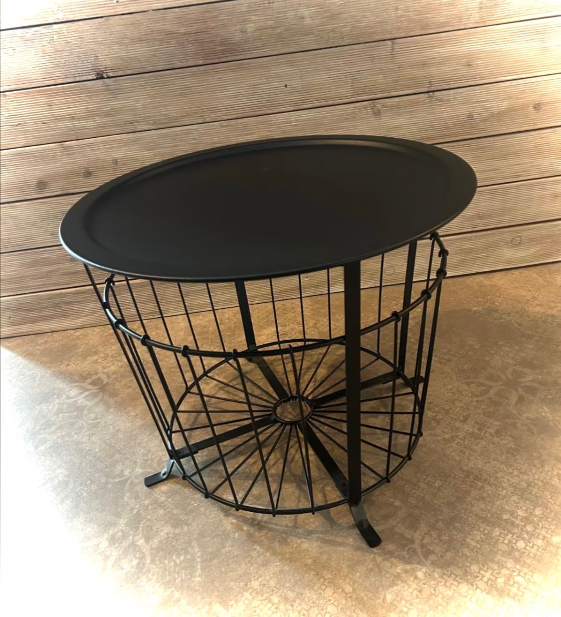 Ikea Comodini: Ikea Gualöv Couchtisch / Nachttisch – Usato da Zürich venduto da Social2 4