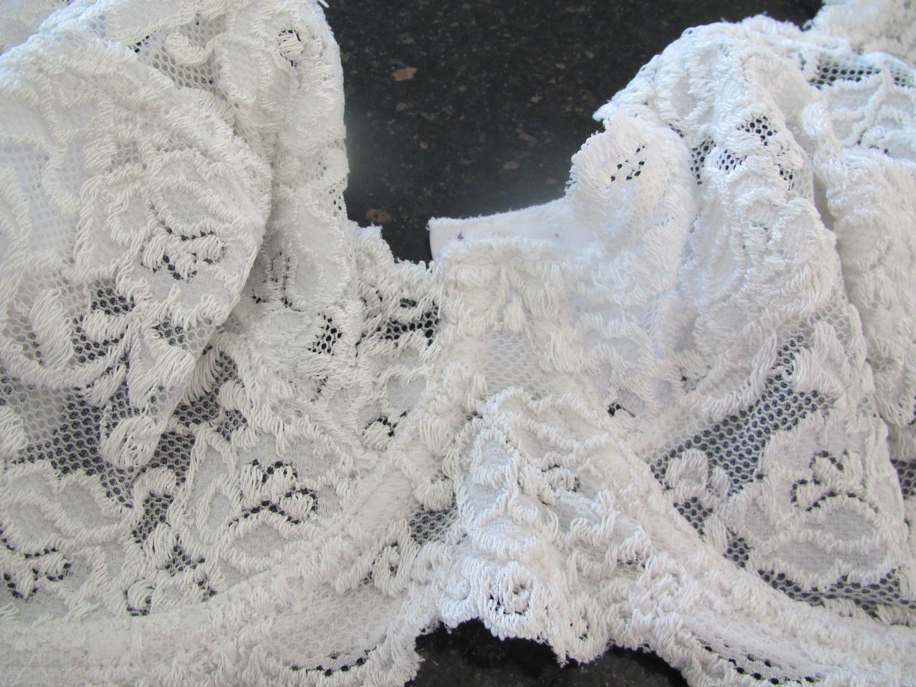 Altra biancheria intima: SOUTIEN-GORGE DENTELLE. 70 C – Usato da Murten venduto da Selliot 1