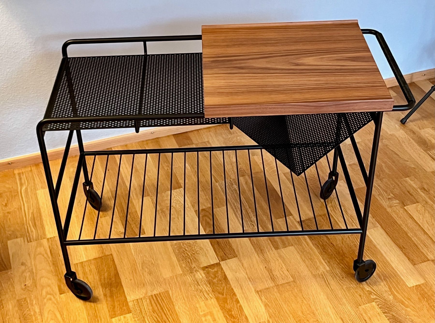 Mobili & Arredamento: Alima Trolley von &Tradition – Note Design Studio – Nuovo (secondo la descrizione) da Riehen venduto da mhasselblatt 1
