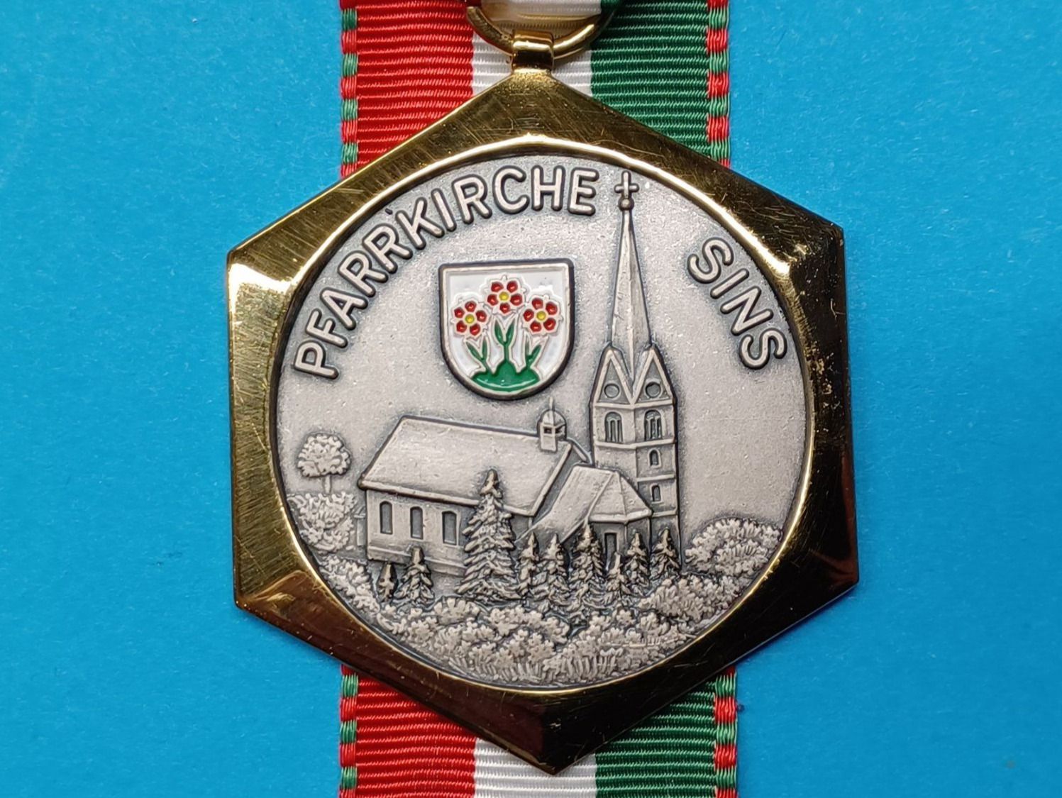 Medaglie: Sins - Pfarrkirche 1988 (B218) – Usato da Schwanden GL venduto da Suvorov
