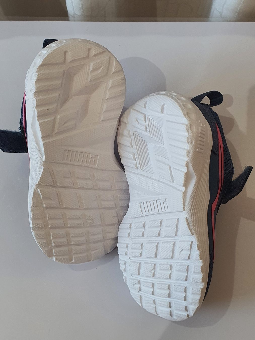 Puma Scarpe per ragazze: Gr. 21 - Puma Kinderschuhe, Neu – Nuovo e nell'imballaggio originale da Nürensdorf venduto da kin_2jn6 4