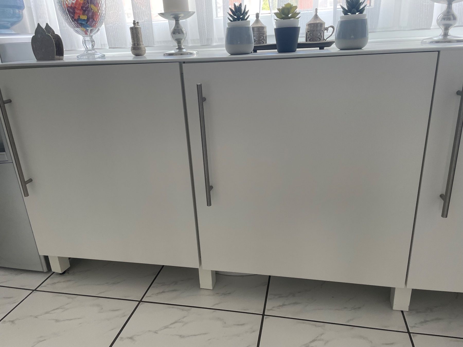 Ikea Armadi: Ikea Besta Sideboard (Schrank) – Usato da Gossau venduto da ysf20 1