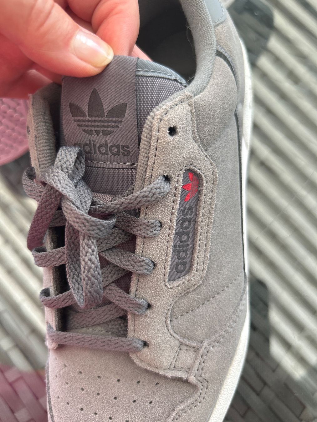 Adidas Scarpe da donna: Adidas Sneaker Neu (38,5) – Nuovo e nell'imballaggio originale da Vezia venduto da sidu03 6