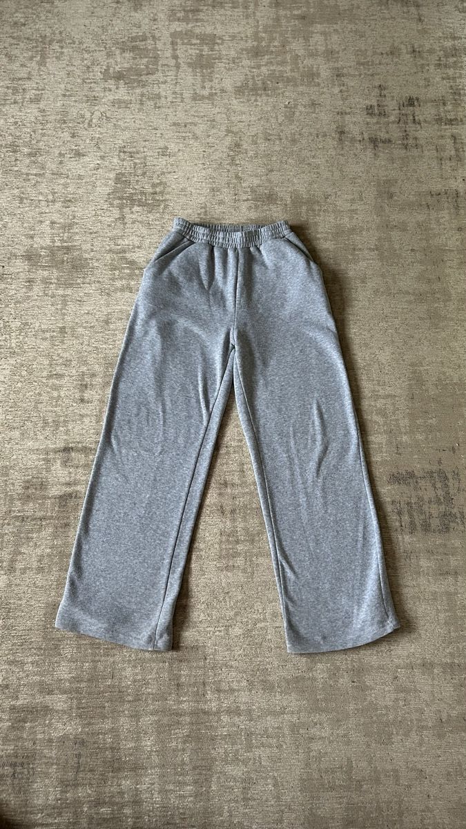 Shein Pantalons: jogging shein large gris, taille S  – D'occasion à St-George par elena27