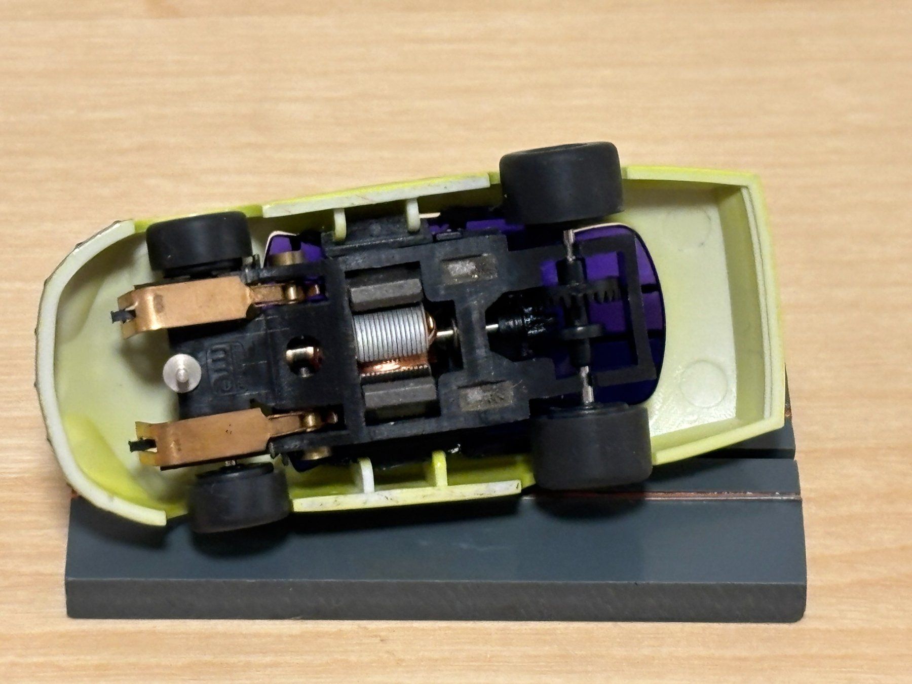 Piste: Auto World Super III Nascar #27 silber/lime – Nuovo (secondo la descrizione) da Bülach venduto da h0slotch 8