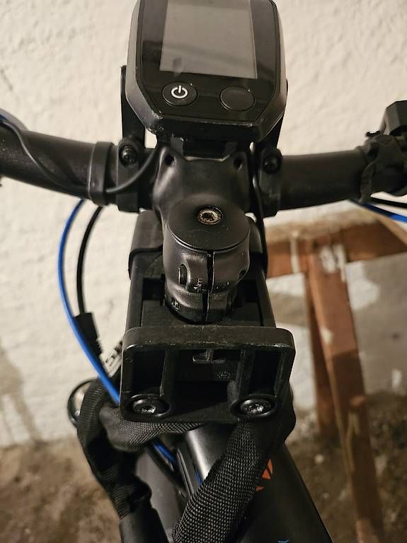 Pezzi di ricambio: Thule Yepp Nexxt 2 am Lenker montierbar – Usato da Flüelen venduto da Chuanita1 1