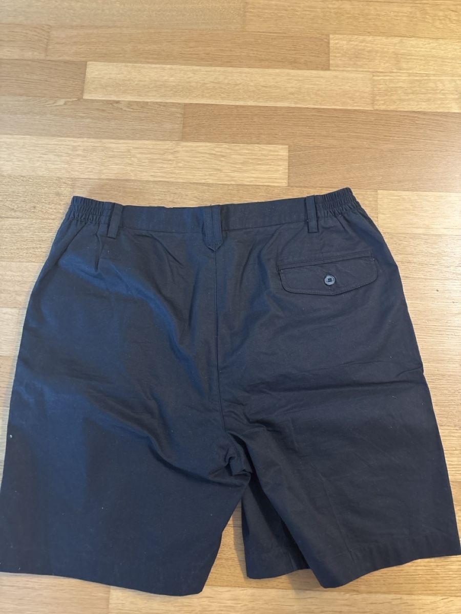 Pantaloni: Kurze Hose im Khaki style mit elastischem Bund – Nuovo (secondo la descrizione) da St. Gallen venduto da JoJo9999 2