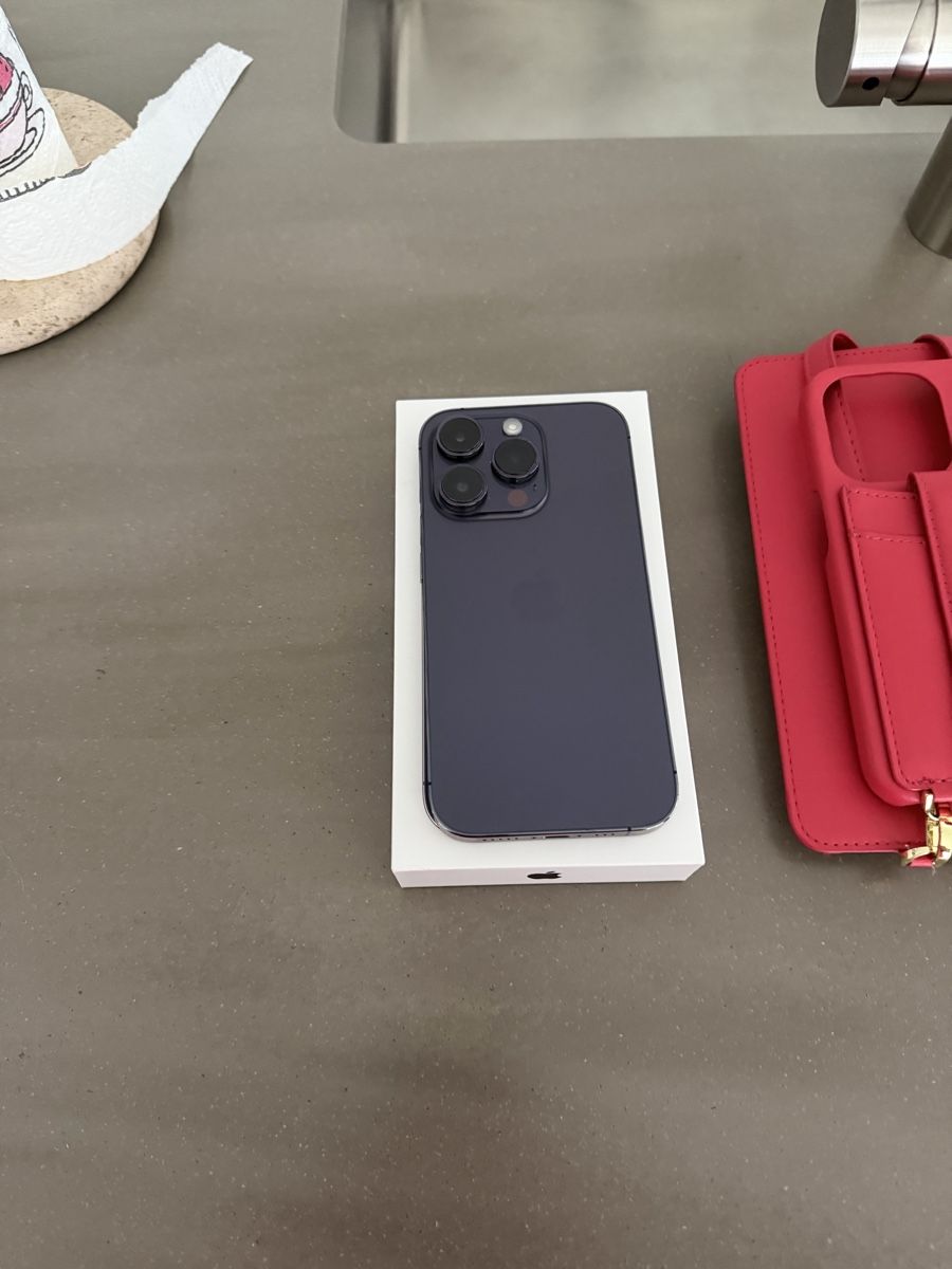 Apple Telefoni cellulari / Smartphones: iphone 14 Pro, 128 GB mit Zubehör – Usato da Baden venduto da Marli89 5
