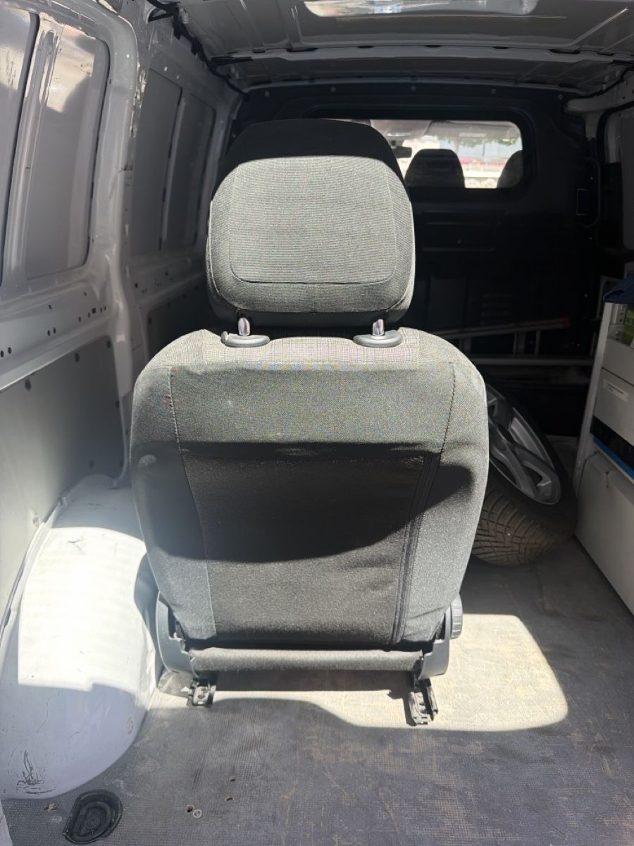 Alle Autoersatzteile: Siège auto Vito W447 bon état – Gebraucht aus Conthey von den_t95v 4