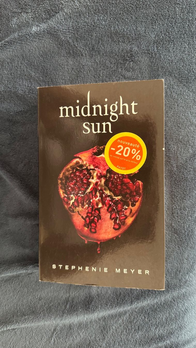 Libri: Midnight sun - Stephenie Meyer - Français – Usato da Chêne-Bougeries venduto da Ayaki_Usagi